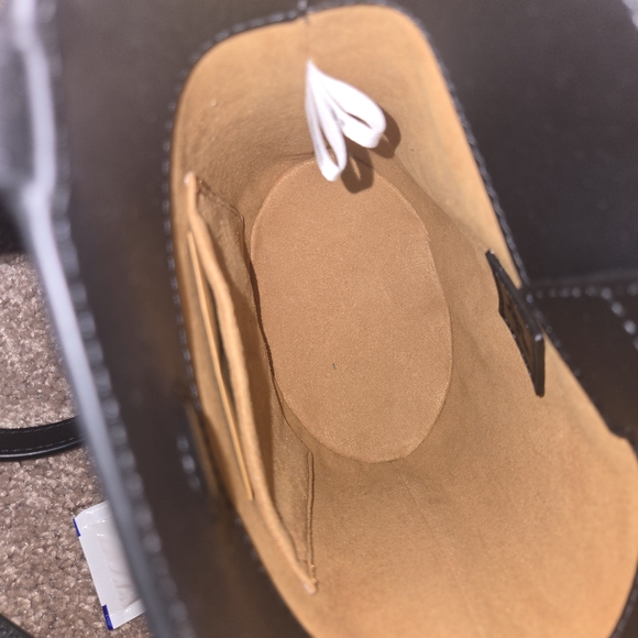 MCM Mini Aren Bucket Tote in Visetos - Picture 3 of 3